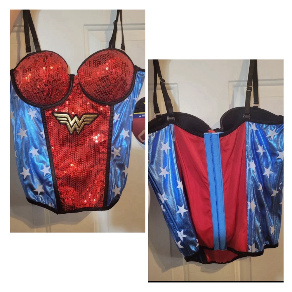 DC Comics Wonder Woman red Sequin Corset FAJA Top Justice League Costume M / L